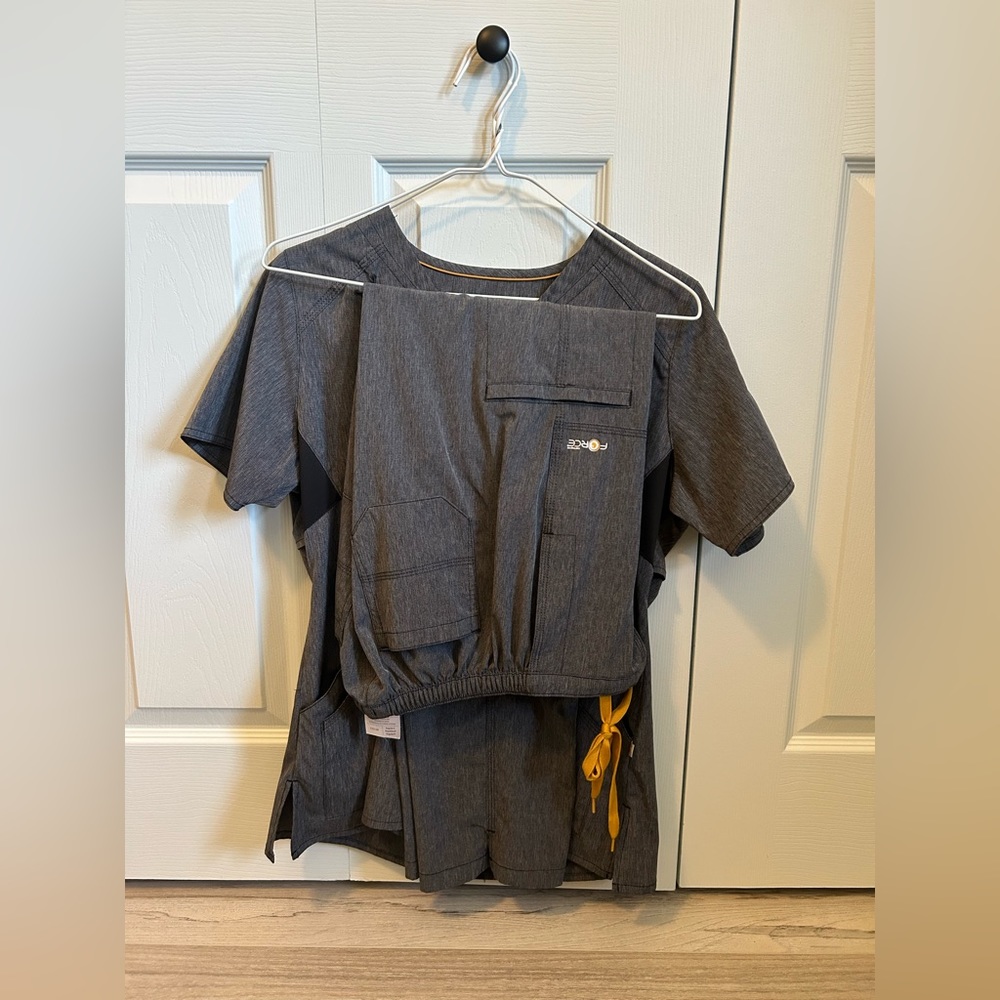Carhartt Scrub Set - Small